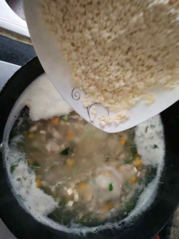 小米蔬菜疙瘩汤
