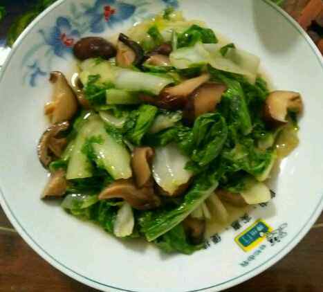 香菇炒白菜