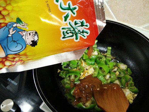 鸡蛋辣椒炒大酱