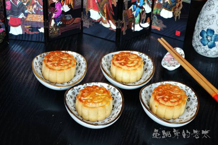 广式猕猴桃椰丝月饼