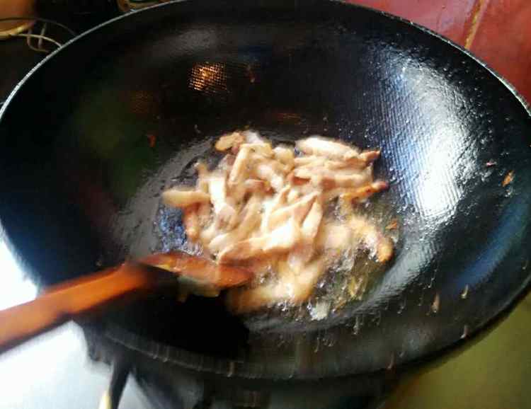 肉炒蘑菇片