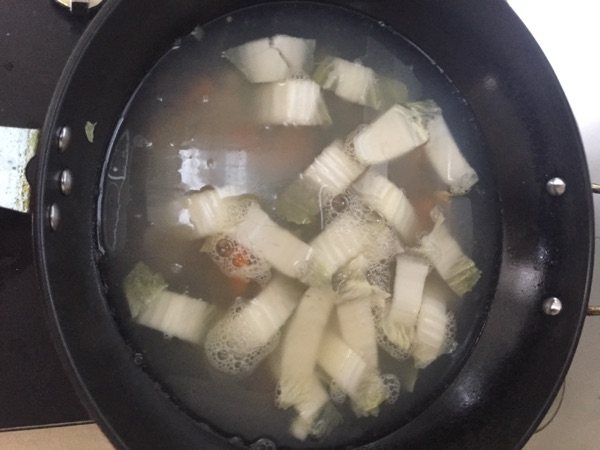 油豆腐肉片汤