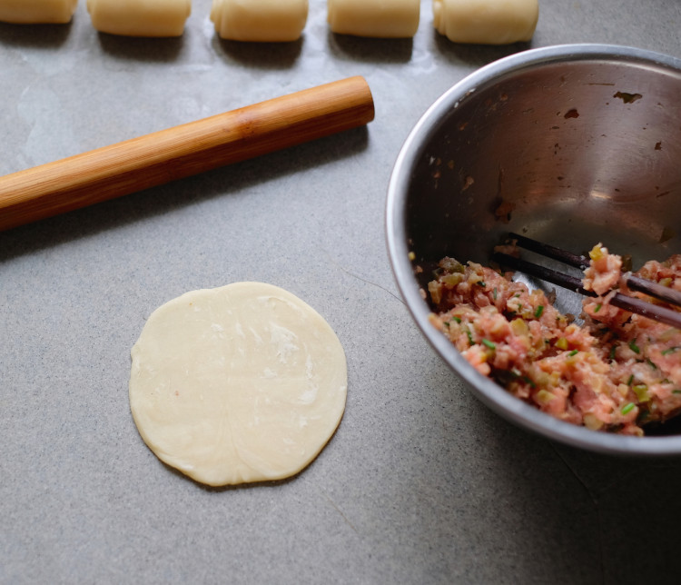 平底锅版榨菜鲜肉月饼