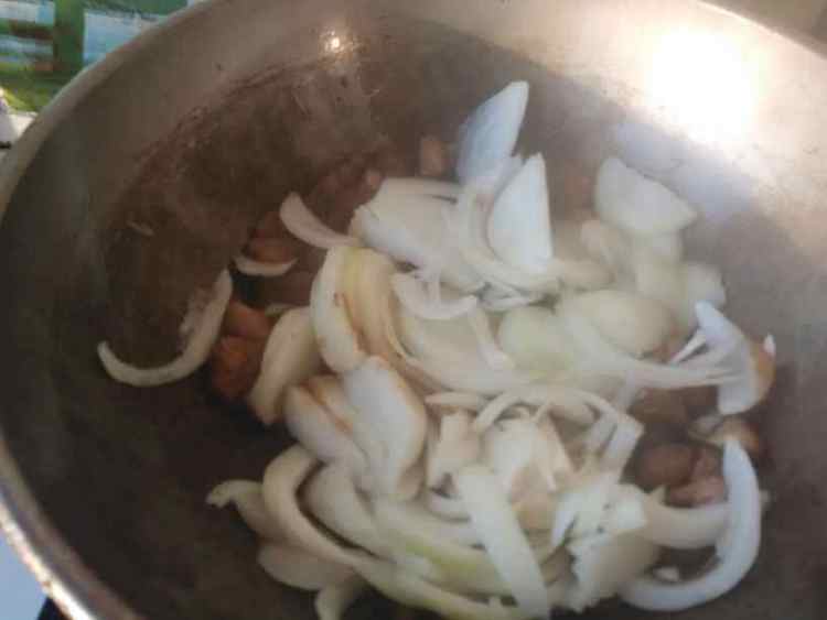 肉炒圆葱