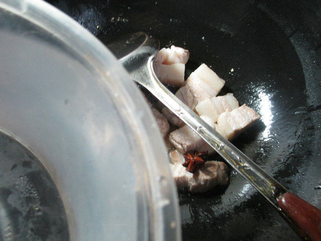 萝卜烧五花肉