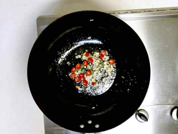 豆干毛豆炒鸡丁