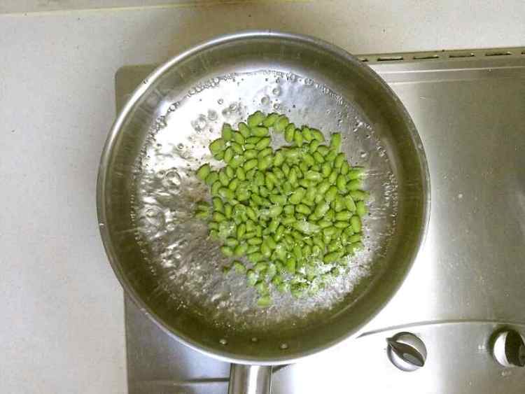 豆干毛豆炒鸡丁