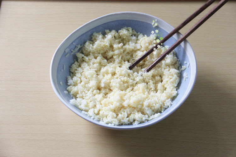 懒人版电饭锅蛋炒饭