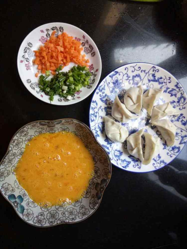 蛋包饺子