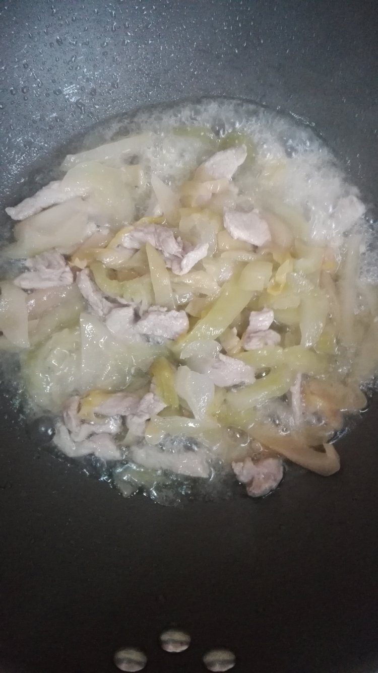 瘦肉炒咸菜