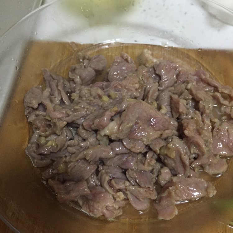 芹菜炒牛肉