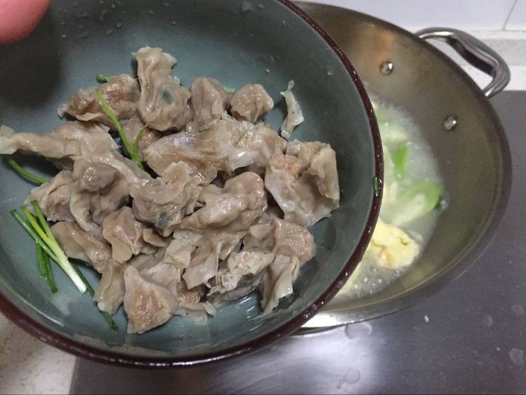 丝瓜鸡蛋肉燕汤