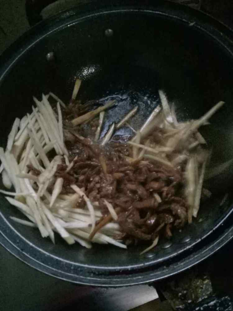 茭白炒肉丝