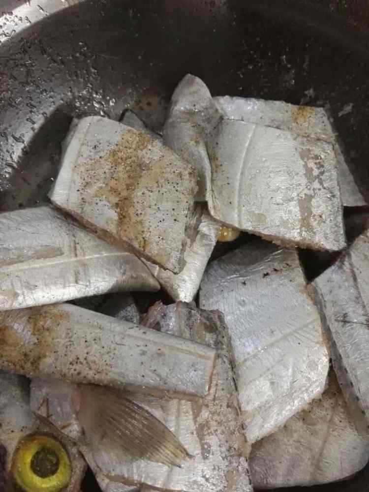 孜然带鱼