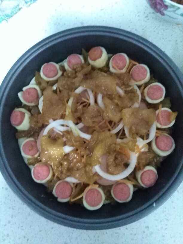 鸡肉香肠披萨