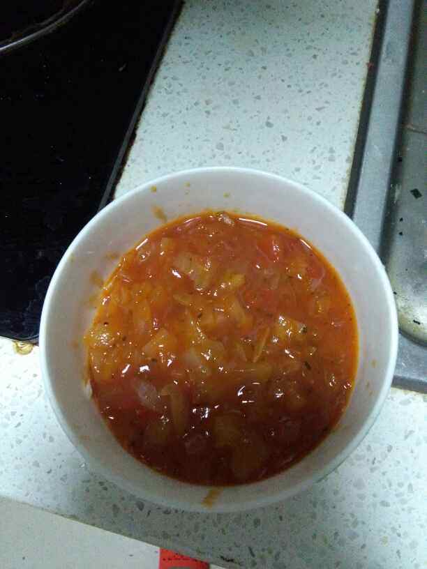 鸡肉香肠披萨
