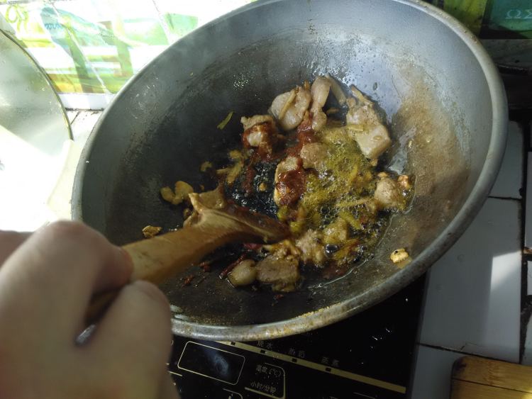 肉炖冻豆腐