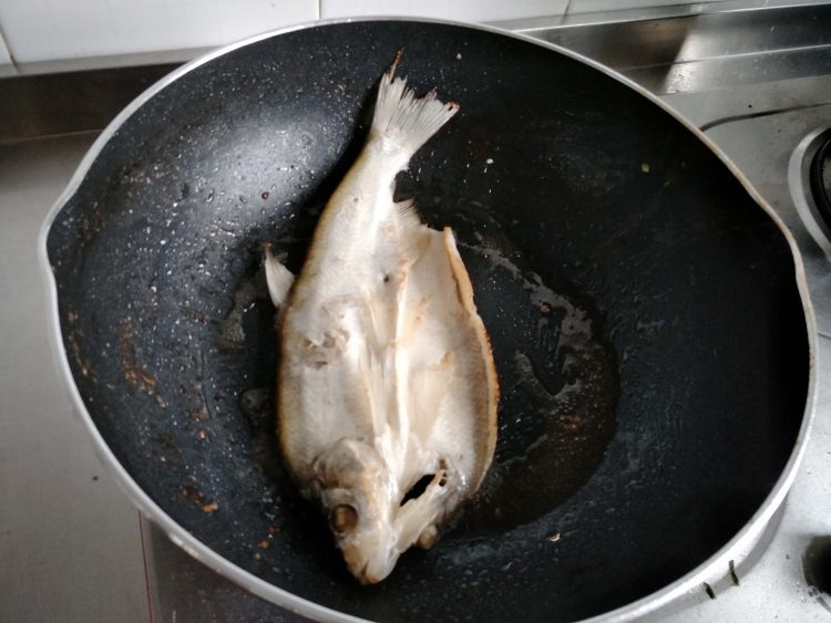 煎鱼