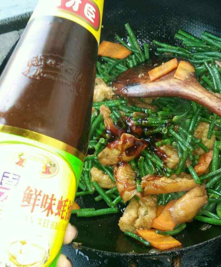 豆条炒油条