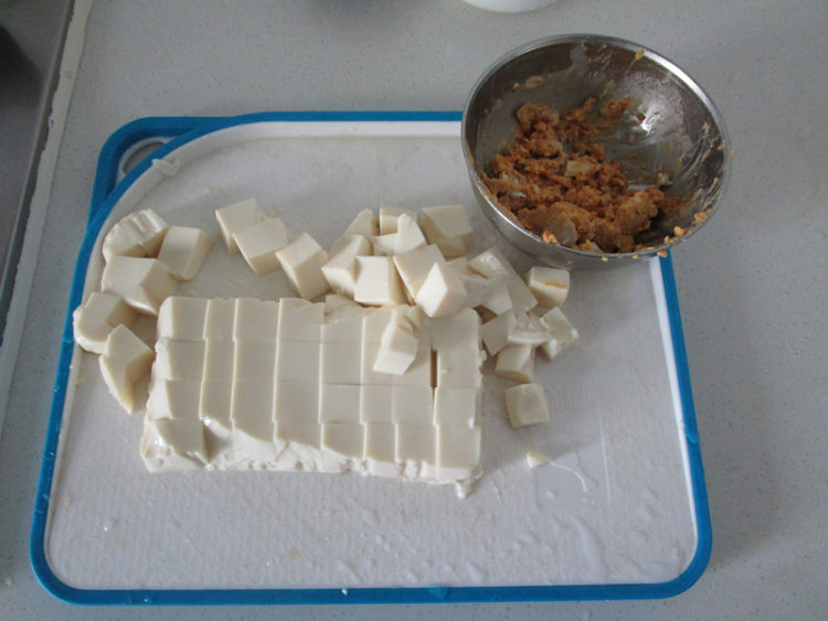 干贝咸蛋黄豆腐