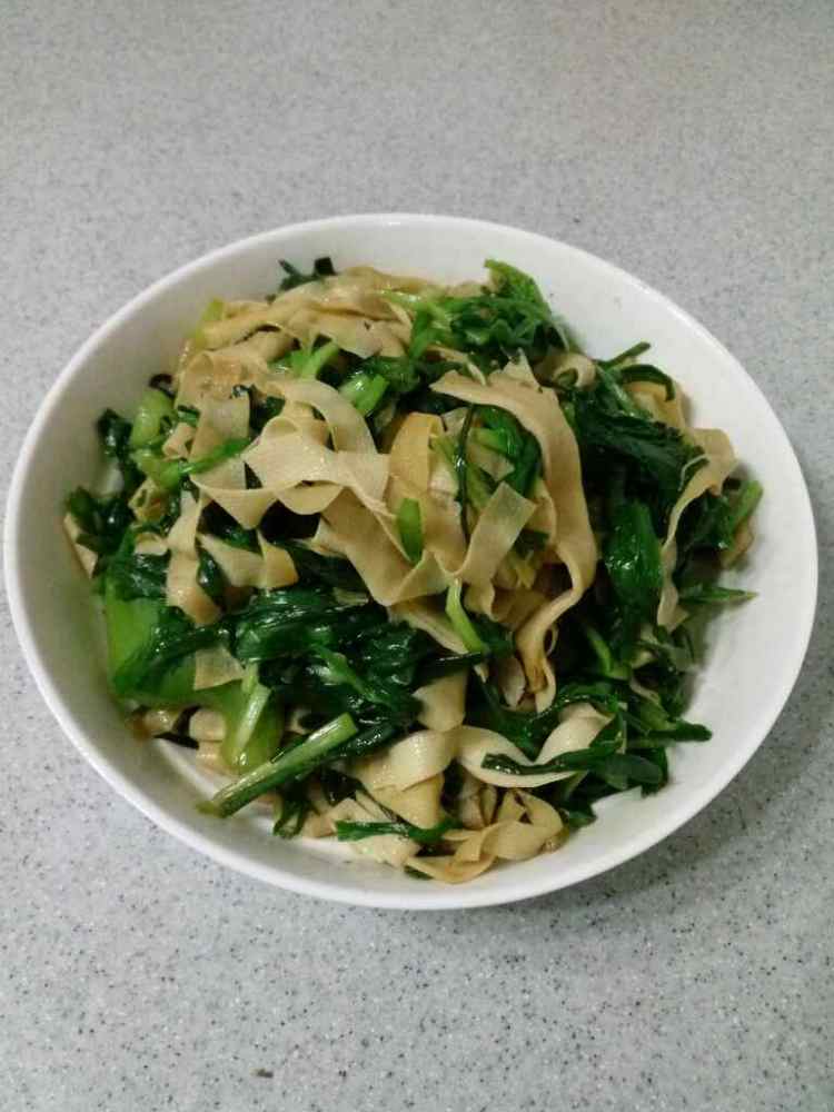 韭菜尖椒干豆腐