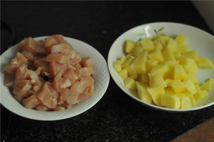 土豆烧鸡胸肉