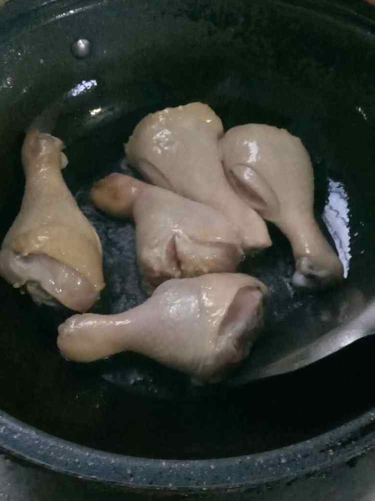 土豆炖鸡腿