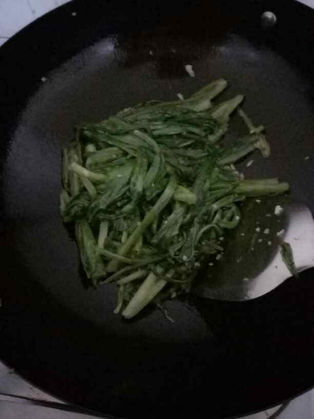 清炒油麦菜