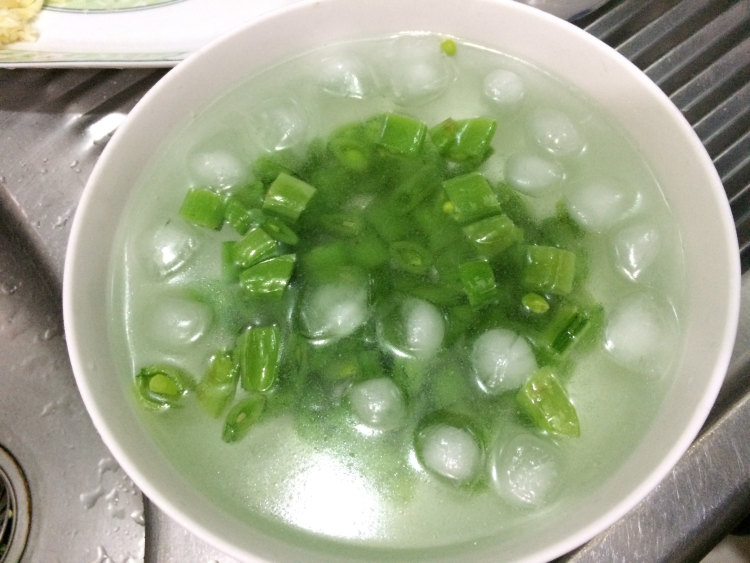 橄榄菜肉末炒甜豆