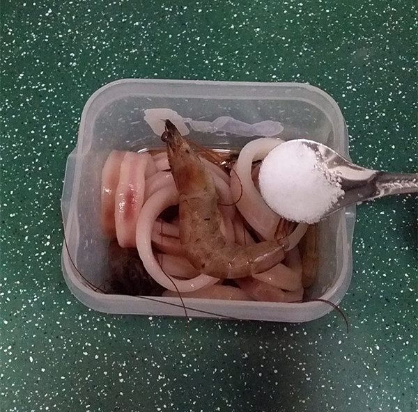 奶炖海鲜锅