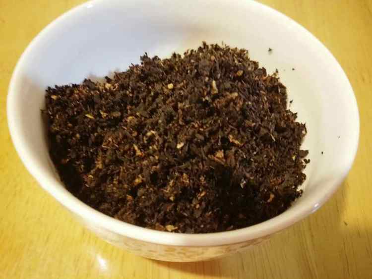 黑木耳灵芝红枣汤