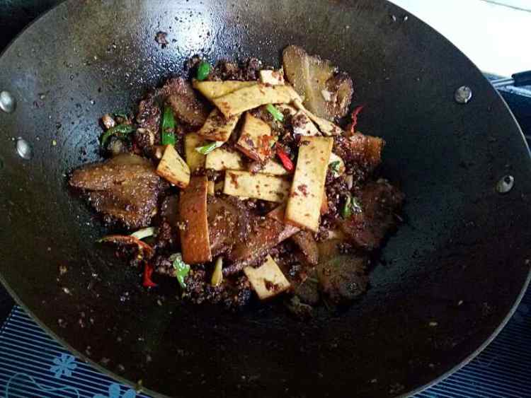 豆干炒腊肉