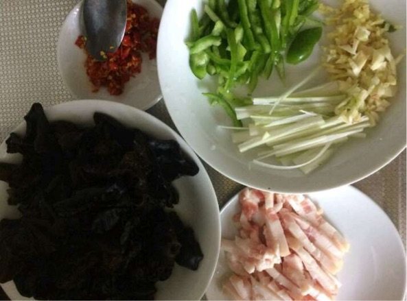 木耳肉丝