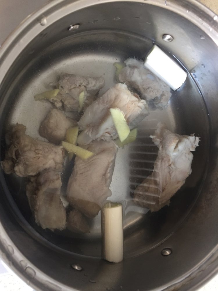 排骨秋葵煮意面#百味