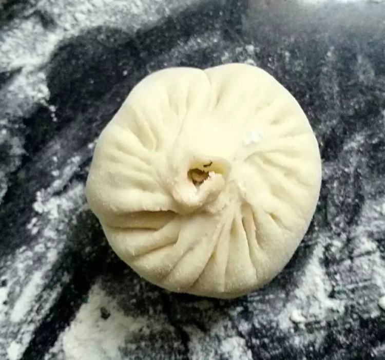 腊肉包子