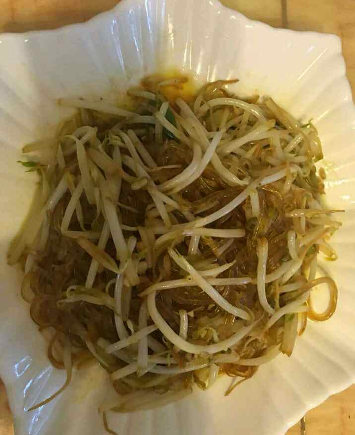 豆芽炒薯粉