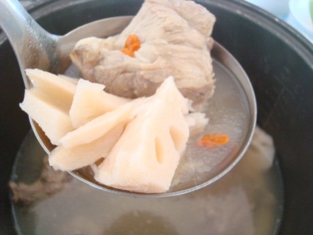 排骨炖莲藕