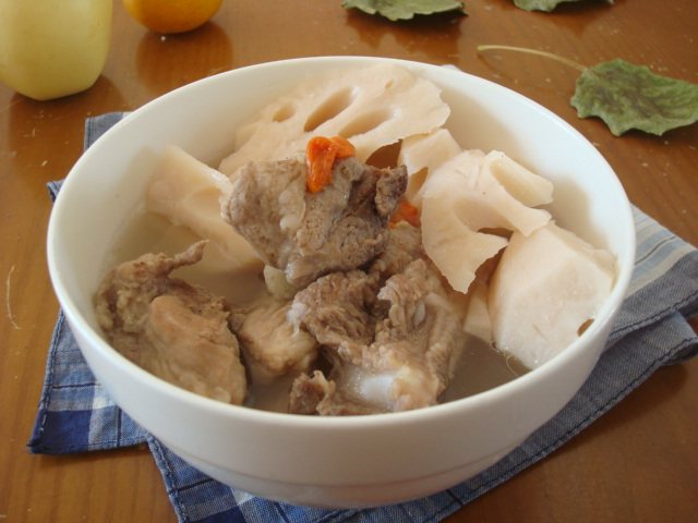 排骨炖莲藕