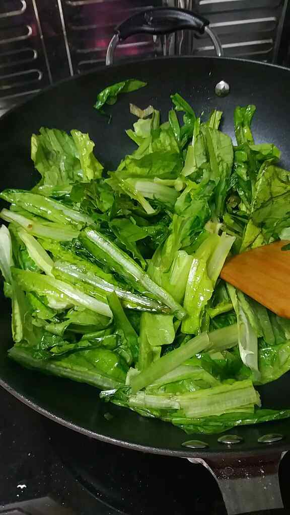 素炒油麦菜