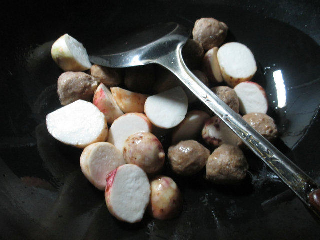 牛肉丸煮香芋