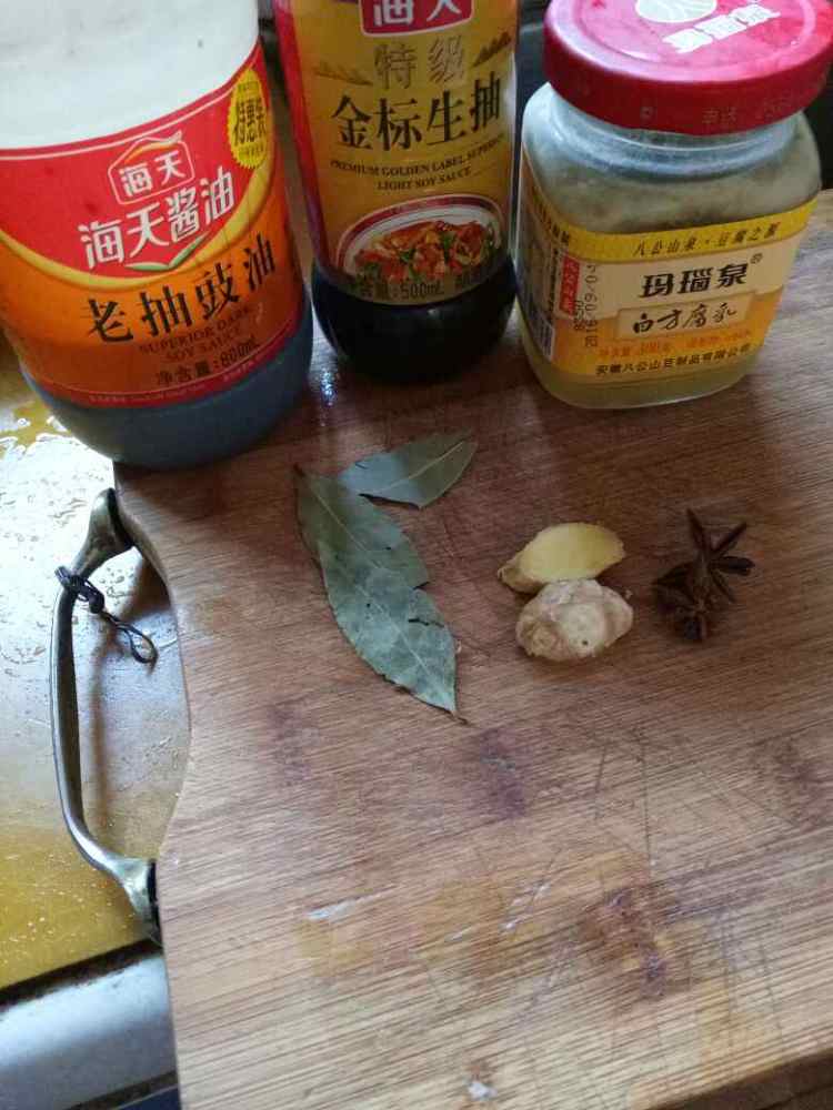 腐乳猪蹄炖玉米