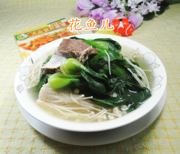 青菜金针菇肉骨汤