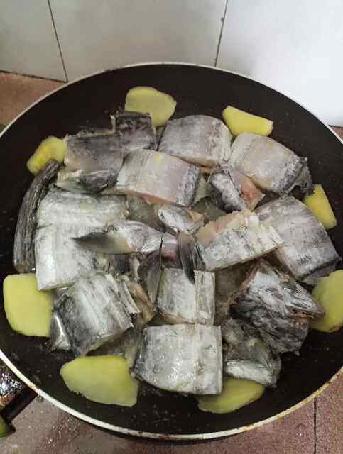 香煎带鱼
