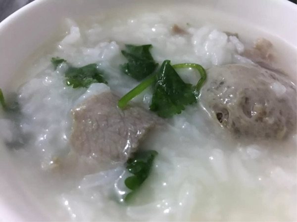 香菜牛肉丸瘦肉粥