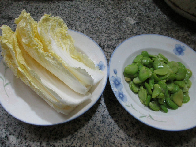 蚕豆炒白菜