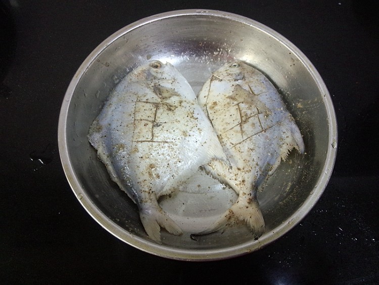 黑胡椒煎鲳鱼