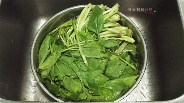 菠菜鲜肉清汤馄饨
