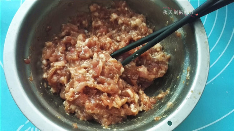 菠菜鲜肉清汤馄饨