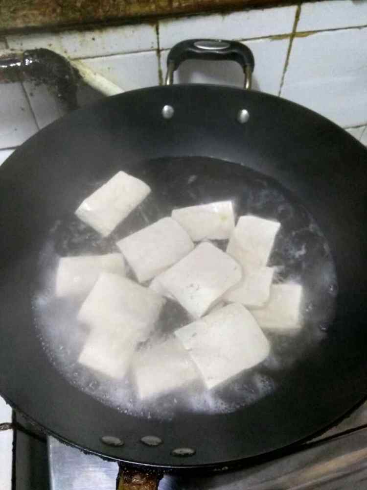 鲫鱼豆腐汤