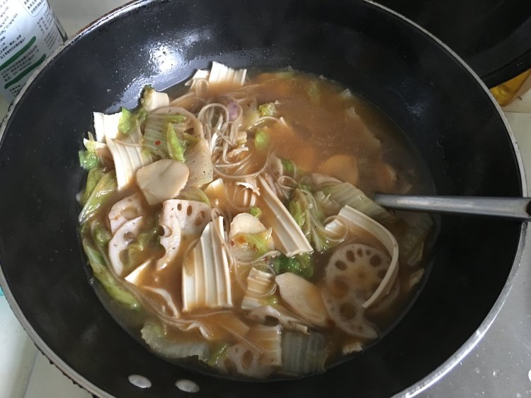 白菜烧土豆丸子
